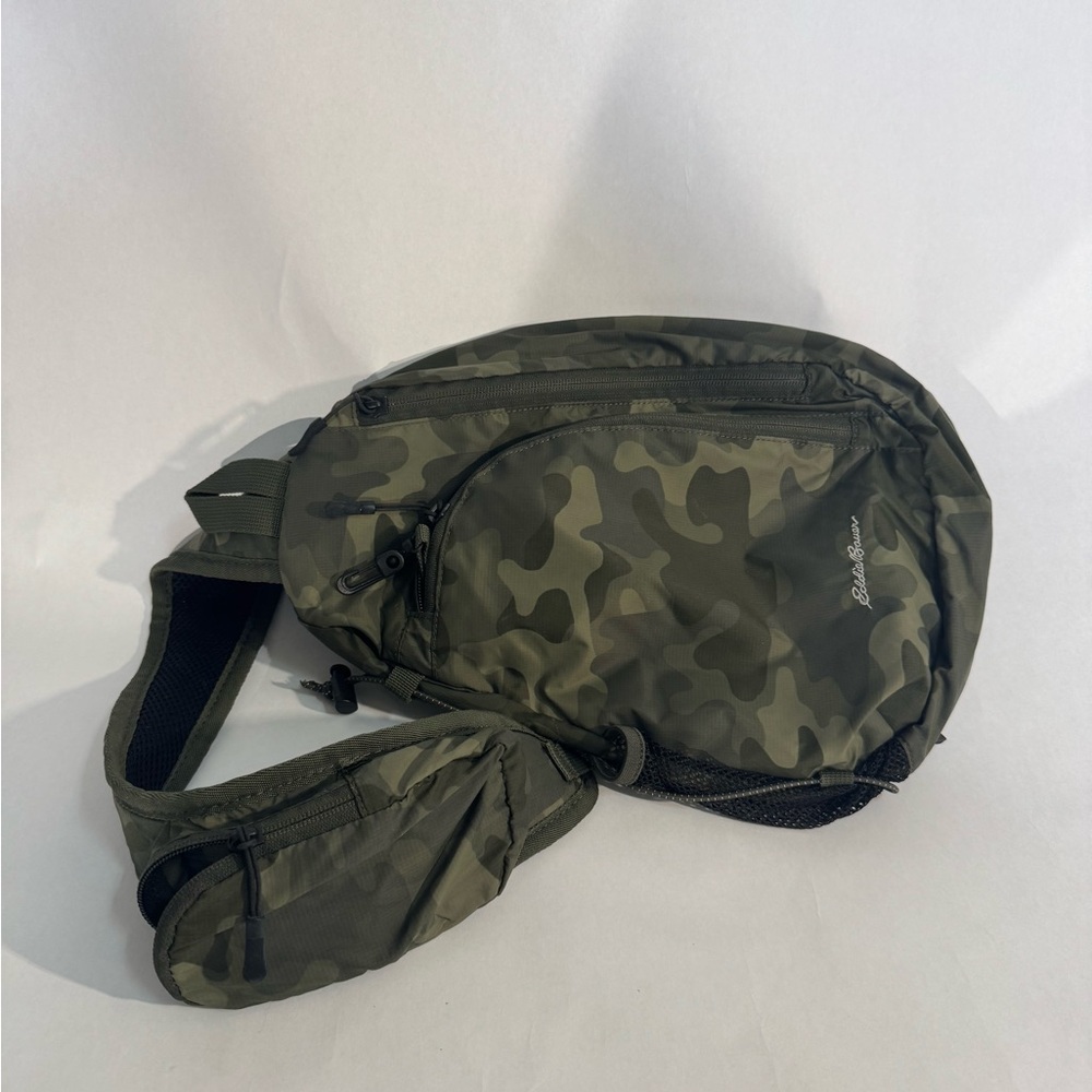 Eddie Bauer Camo Green Rip Stop Sling Bag, NEVER USED